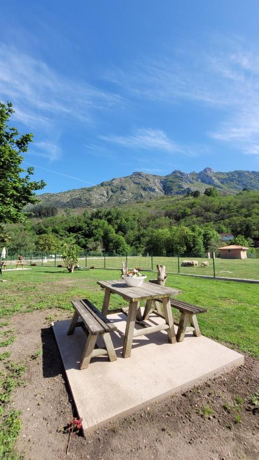 Hotel Rural El Torrejon อาเรนัส เด กาบราเลส ภายนอก รูปภาพ